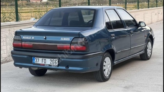 Başlangıç arabası olarak Renault 19 Europa nasıl sizce?
