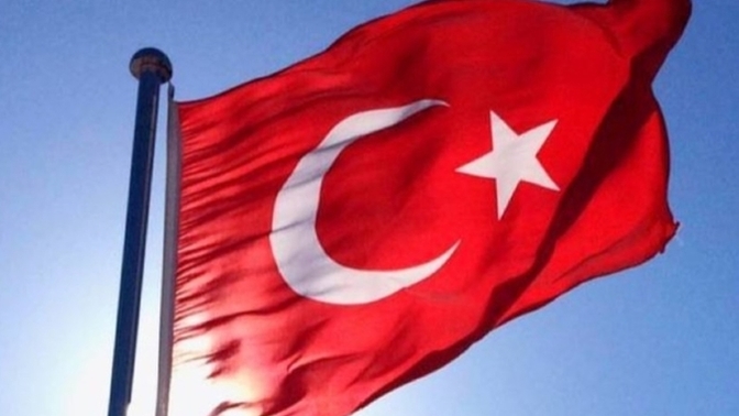 Cumhuriyetimizin 100. yılını kutlayacağız bayraklar asıldı mı?