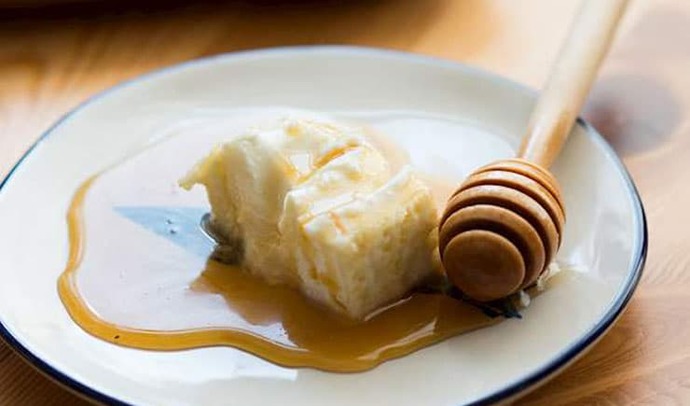 Bal kaymak mı, bal tereyağı mı hangisini daha çok seviyorsunuz?