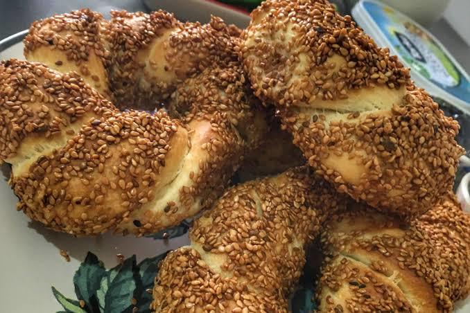 Tereyağlı simit sever misiniz?