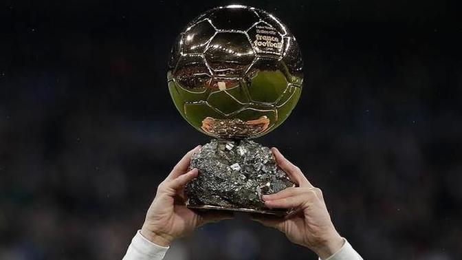 Ballon d'Or kazanamamış hangi efsane futbolcuya bu ödülü vermek isterdiniz?