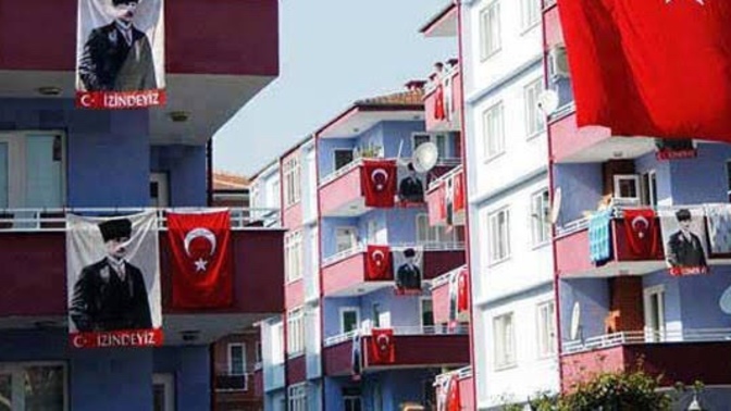 Cumhuriyetimizin 100. yılı kutlu olsun! Evinizi bayraklarla donattınız mı?
