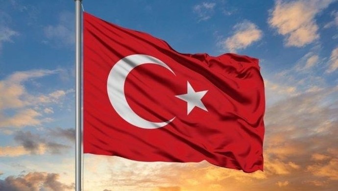Haydi bu gün bizjm bayramımız. Bu gün cumhuriyet 100 yaşında. Peki siz bu güzel günümüz için bir cümle söyler misiniz?