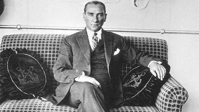 Cumhuriyet 100 yaşında 🇹🇷 100. yılda 100 Atatürk fotoğrafı! Sen de bir Atatürk fotoğrafı paylaşır mısın?