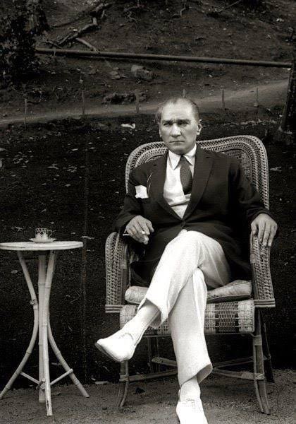 Cumhuriyet 100 yaşında 🇹🇷 100. yılda 100 Atatürk fotoğrafı! Sen de bir Atatürk fotoğrafı paylaşır mısın?