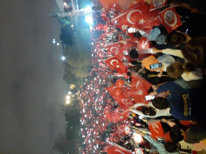 100. yıl Cumhuriyet yürüyüşüne katılanlar burada mı?