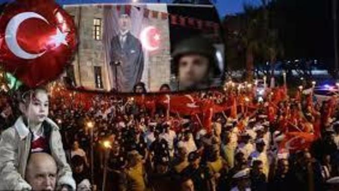 100. yıl Cumhuriyet yürüyüşüne katılanlar burada mı?