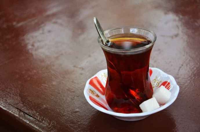 Çayı Kupa Bardak tamı, ince Belli Çay Bardagındamı İçersiniz?