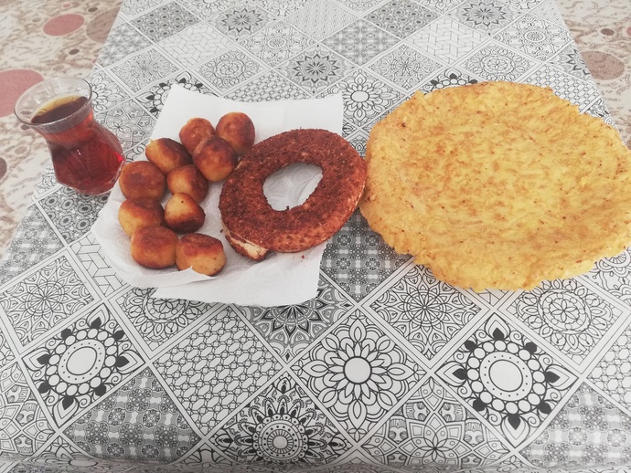 Konu miden olunca hamaratlaşıyorsan bendensin kimler öyle kendilerini belli etsin yorumlarda?