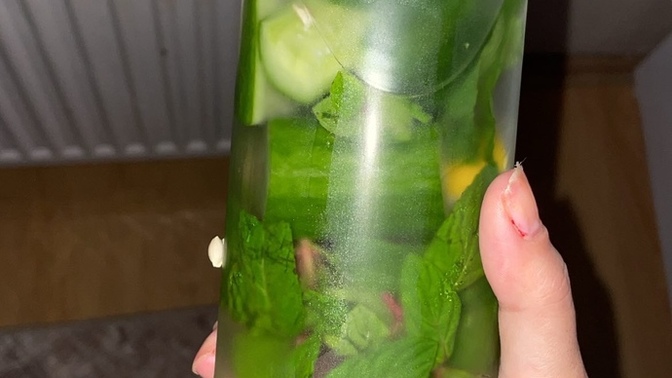 Su gibi yağ yaktıran detoks suyu tarifleriniz var mı?