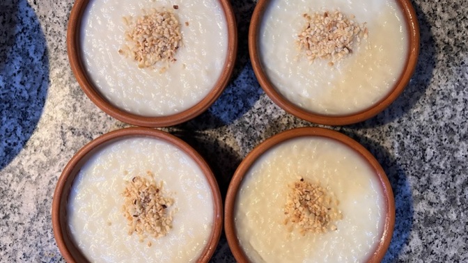 Sütlaca tarçın mı, fındık mı daha çok yakışıyor?