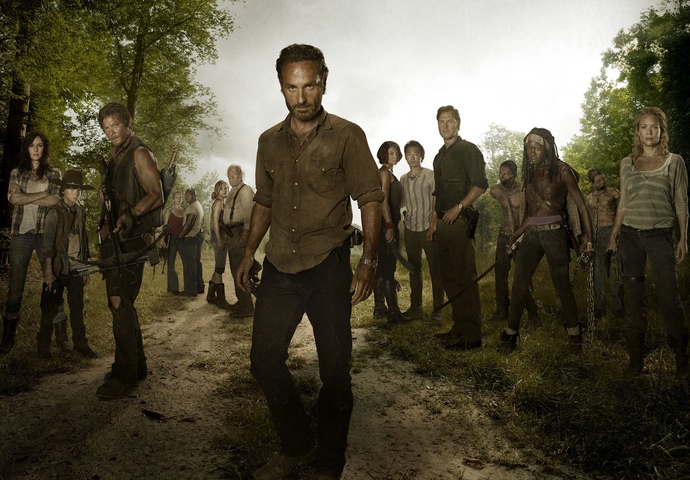 Eğer zombi virüsünü icat eden kişi olsaydınız, TWD evreni gibi bir salgın başlatır mıydınız yoksa insanlık için iptal mi ederdiniz?