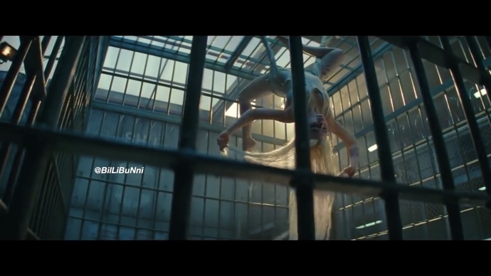 Suicide Squad filmin hangi sahnesini tutkuyla izlediniz?