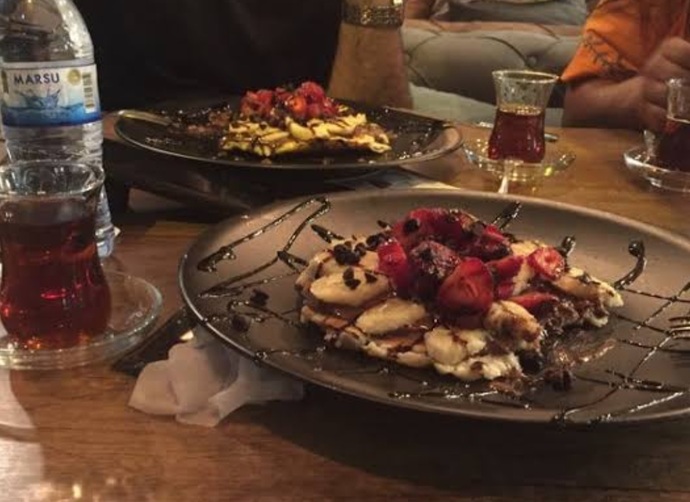 Cafelere Yazın mı , yoksa Kışın mı Daha Çok gidersiniz?