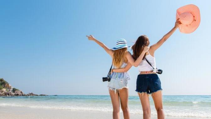 Hemcinsiniz ile mi yoksa karşı cinsiniz ile mi tatil yapmak size daha cazip geliyor?