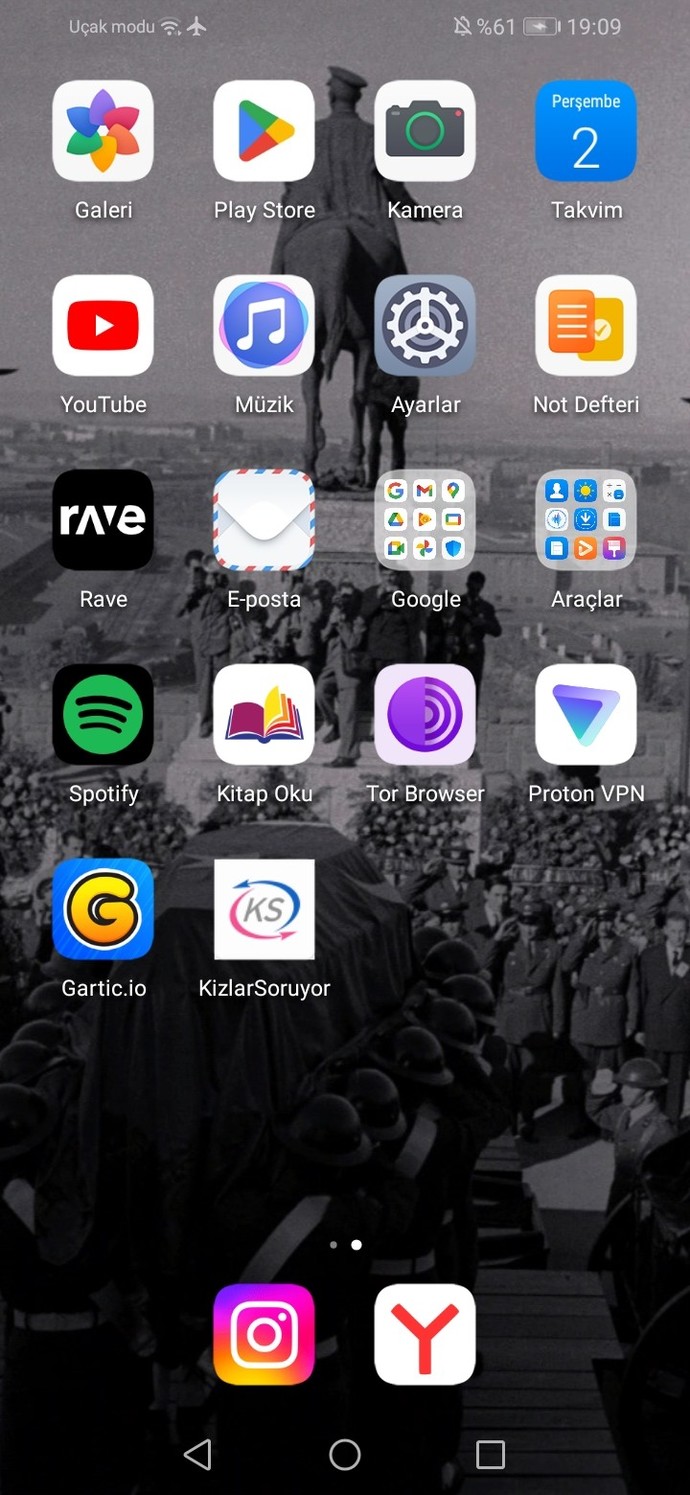 Telefonunuzun ana menüsü atsanız nasıl bir görüntü ortaya çıkar?