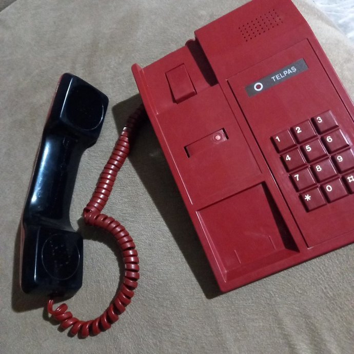 Bu zamanda ev telefonu kullanan var mı?