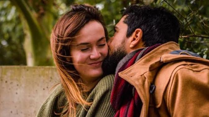 Birisi sırf seninle olabilmek için sevgilisinden ayrılsa kabul eder miydin?