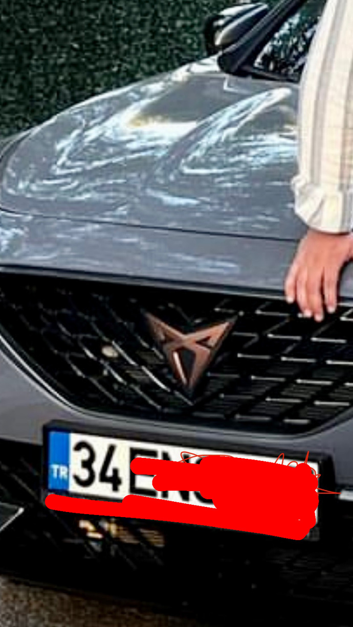 Merhaba bu arabanın markası nedir güncel değeri falan?