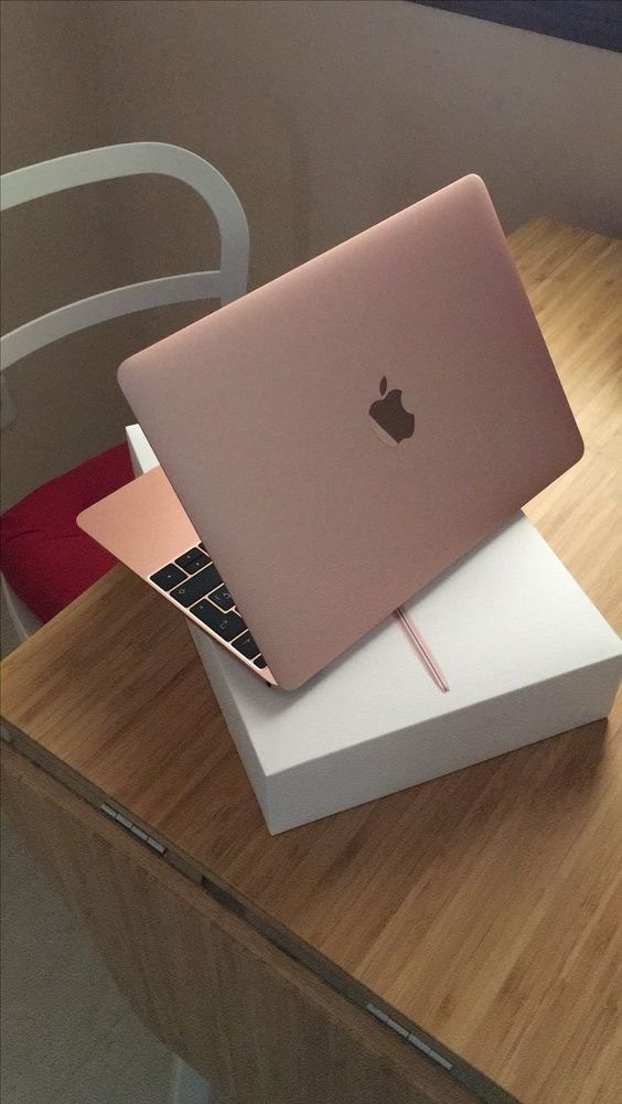 Amerika İsrail’i destekliyor diye MacBook almaktan vazmıgeçeyim?