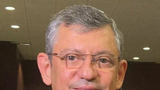 CHP'nin 8. Genel Başkanı Özgür Özel Oldu , Sizde Değişime Sevindiniz mi?