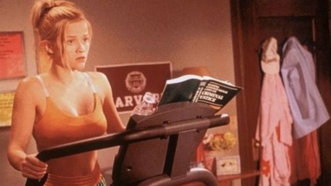 Salonda spor aletini yanlış kullanıyormuşum, biri gelip doğrusunu gösterdi. Bana çok gülmüş müdür?