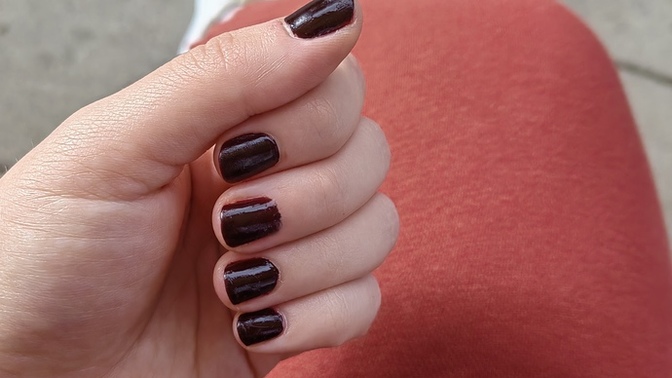 Kısa tırnaklara hangi renk oje yakışır💅🏻?