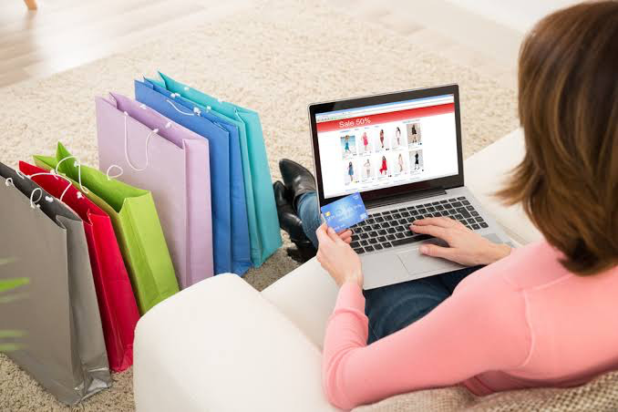 Alışveriş için mağaza mı yoksa online alışveriş mi , hangisini tercih ediyorsunuz ?