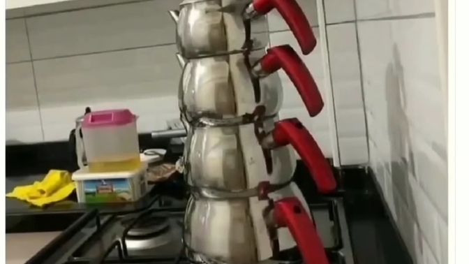 Misafir olmadığı zaman da çay demleyip içer misiniz?