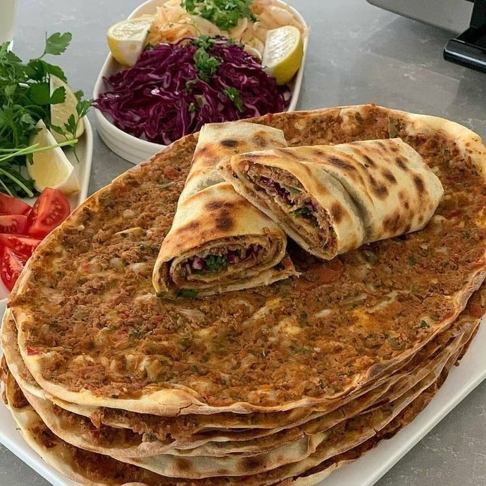 Bir oturuşta kaç tane lahmacun yersiniz?