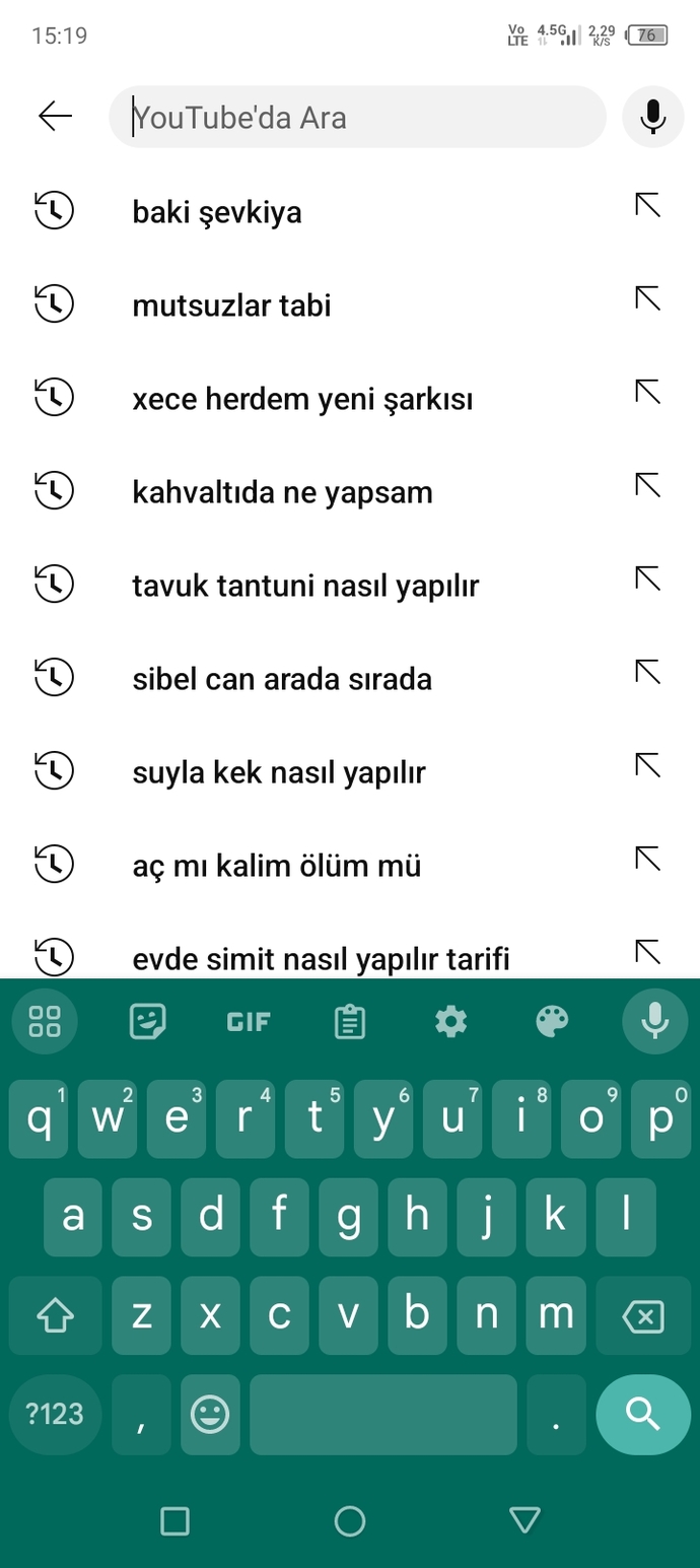 Klavyenin büyüklüğü 😂