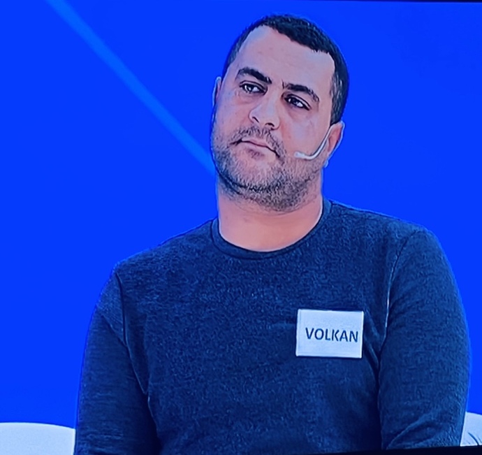 Kadınları çözebilen anlayabilen var mı?