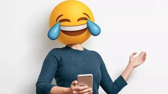 En yapmacık bulduğunuz emoji hangisi 😍 ?