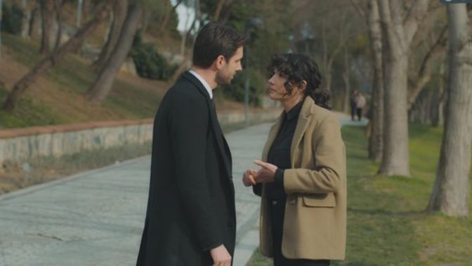Nişanlanacağım adam başkasıyla nişanlanmış beni de sosyal medyadan engellememiş. Neden böyle yapar bir insan?