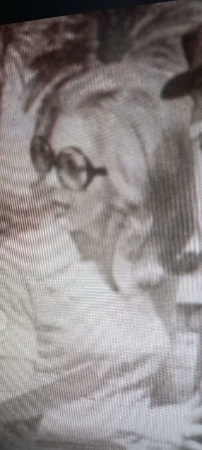 Gözlüğün en çok yakıştığı en güzel kadın ünlü kim?