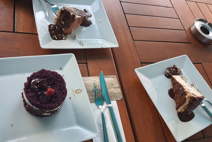 Restoran veya kafede garsona Ne tavsiye edersiniz? diye sorduğunuz fakat tavsiye edileni beğenmediğiniz oldu mu?