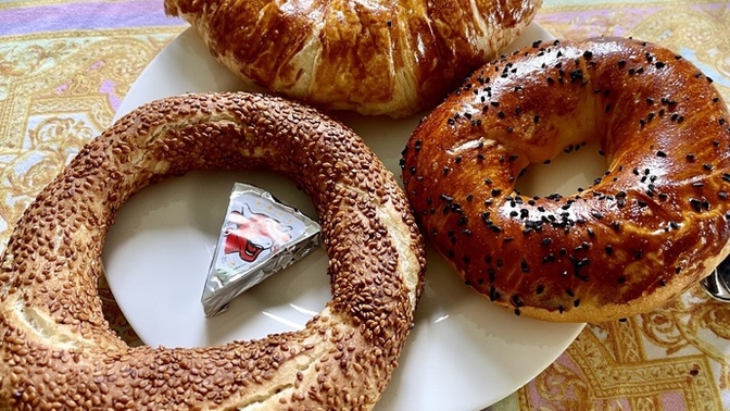 Kuruvasan mı? Simit mi? Açma mı?