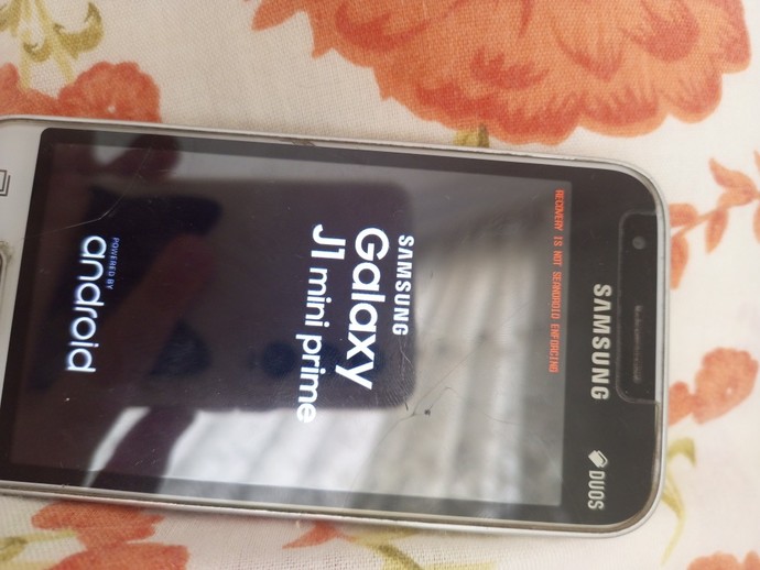 Telefon bu ekranda kalıyor, ne yapabilirim?
