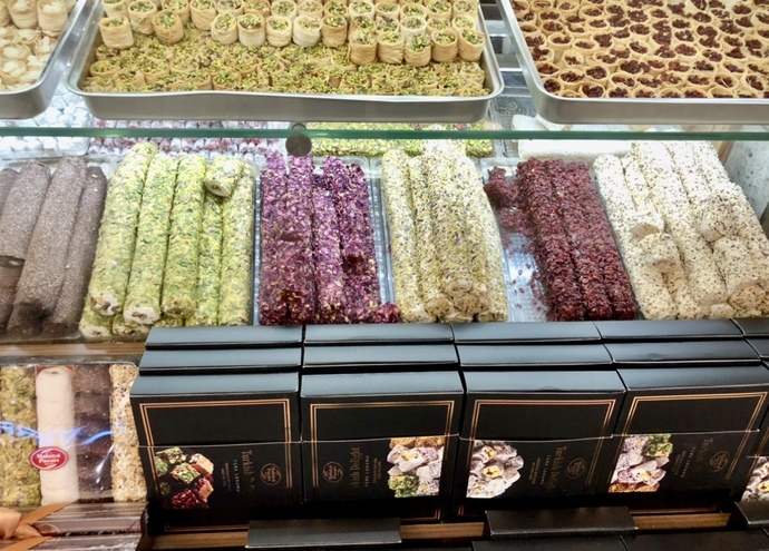 Lokum sever misin? Neli lokum sana daha yakın?
