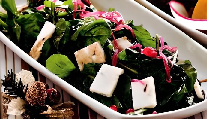 Salata, limon suyuyla mı güzel nar ekşisiyle mi?