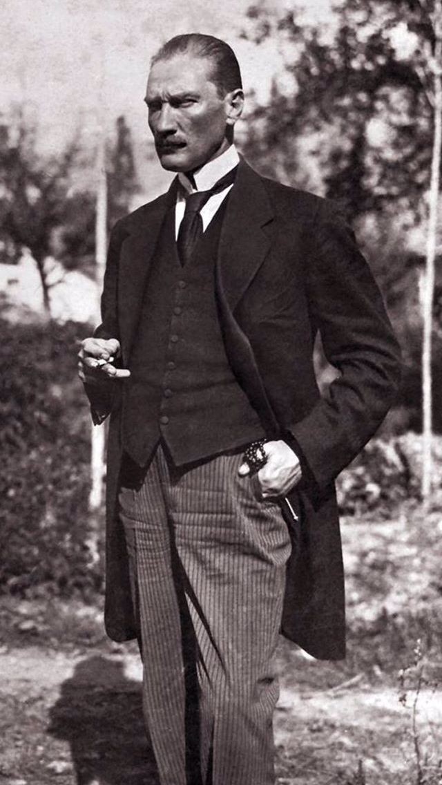 10 Kasım Atatürkü Anma Gününde hangi şarkıyı Mustafa Kemale armağan etmek istersiniz?