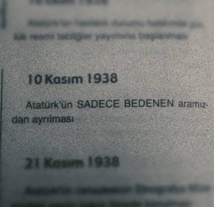 10 Kasımda 09.05’te çalan şu siren, sizin de içinizde aşırı bir burukluk yaparak gözlerinizi dolduruyor mu?