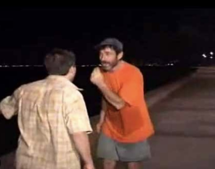 Sahibinin sesiyle okuyacağımız bir cümle bırakır mısınız?