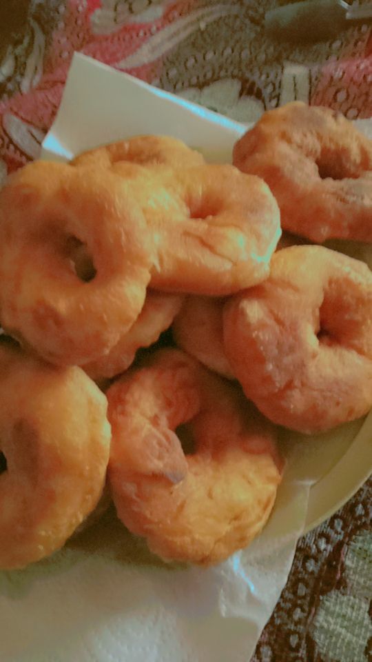 Sabah uyku tutmayınca kalktım pişi yaptım 😄 Pişi sever misiniz😻?