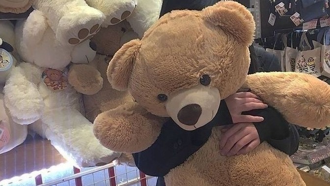 Peluş ayıcık hediye etmek klişe midir?