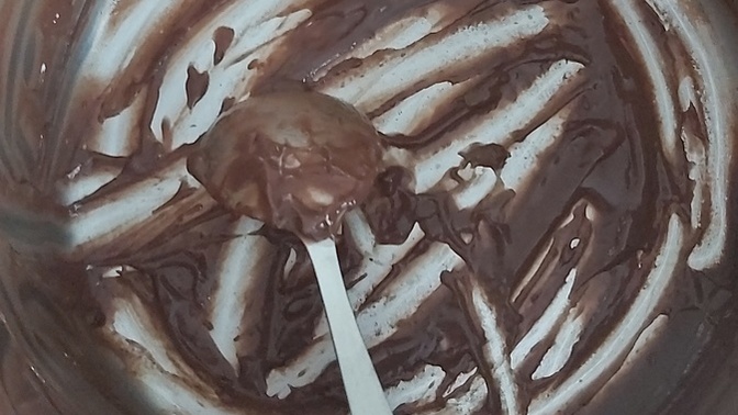 Tencerede kalan pudingi yemeyen var mı? Büyüyünce de tencerenin dibinde kalan tatliyi yiyor musunuz?
