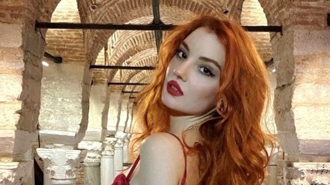 Dış görünüşünü beğenmediğiniz birini çekici gösterecek kıyafetler nelerdir?