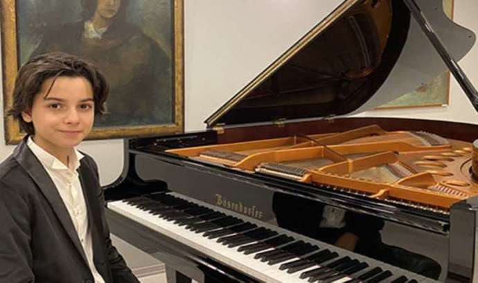 16 Yaşındaki Genç Piyanist Can Saraç Uluslararası Yarışmada Birinci Oldu! Merak duyduğun bir sanat dalı var mı?