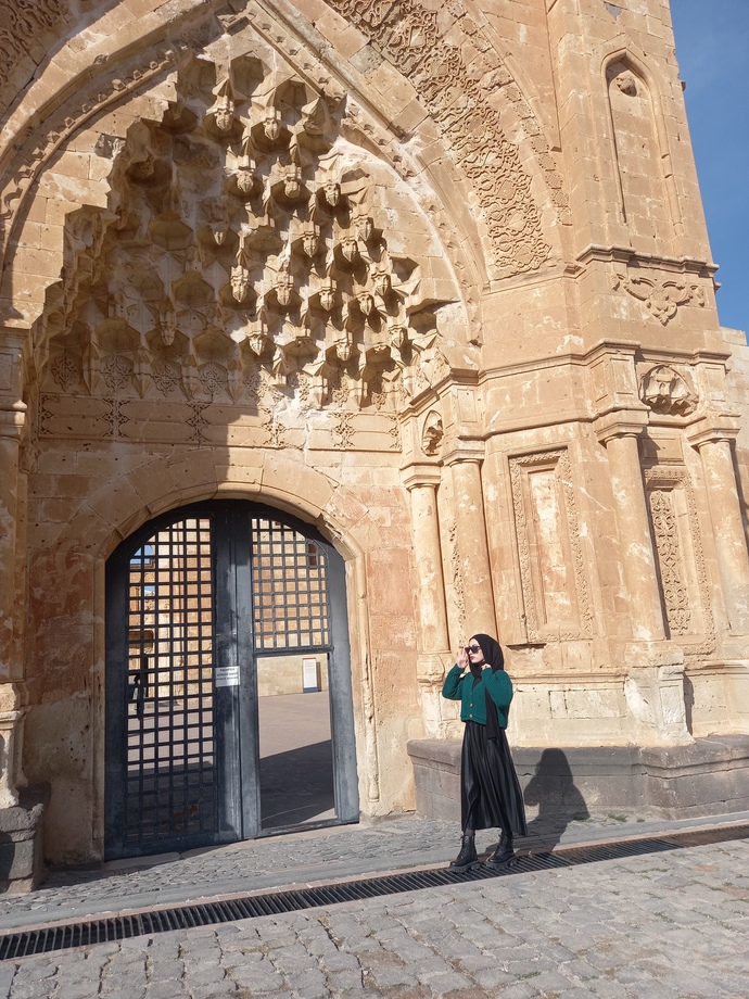 Ayaklarım koptu