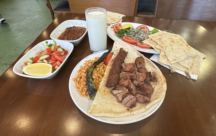 Kebap sever misiniz?